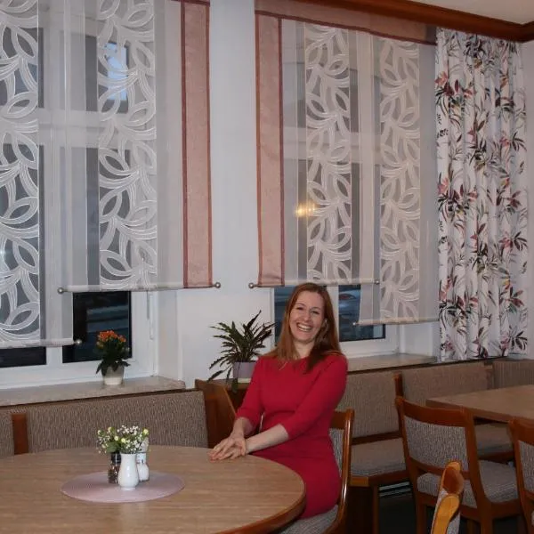 Pension Erholung, hotel v destinaci Bad Elster
