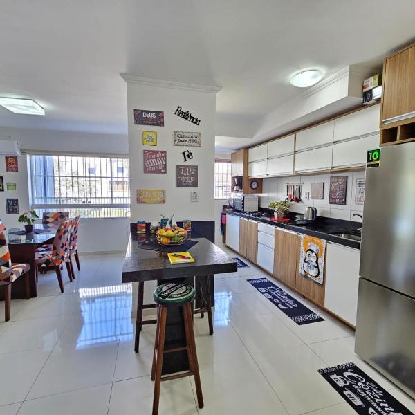 Apartamento centralizado à poucas quadras do mar. - Foto 4