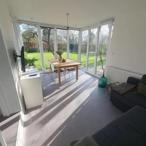 Zelfstandig gastenverblijf in het groene Haren nabij Groningen, hotel in Haren