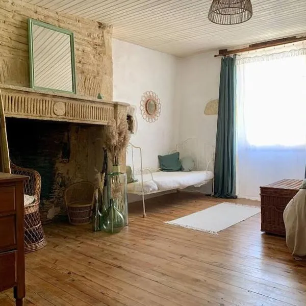 Maison médiévale climatisée avec jardin, hotel v destinaci Monpazier