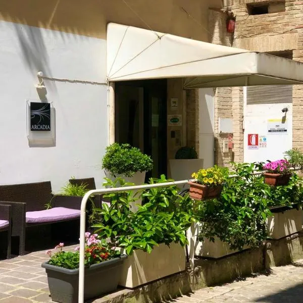 Hotel Arcadia, hotel in Macerata