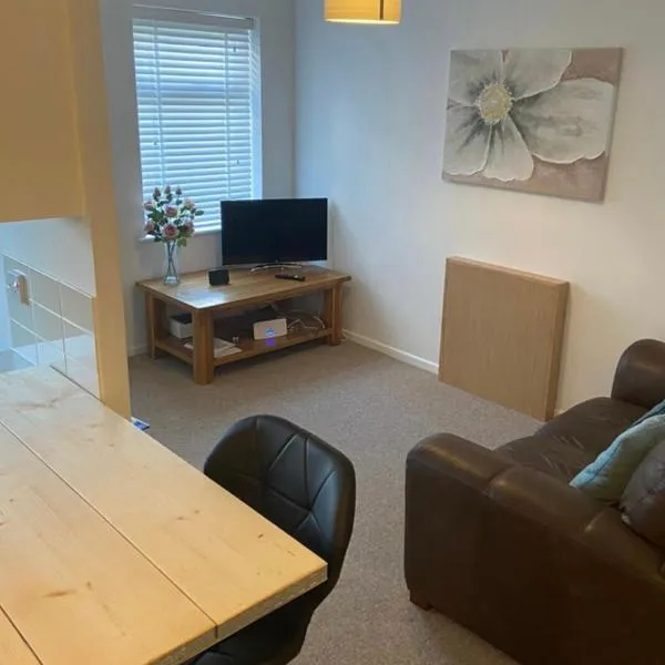 One bedroom ground floor flat central Chichester, hotel a Chichester