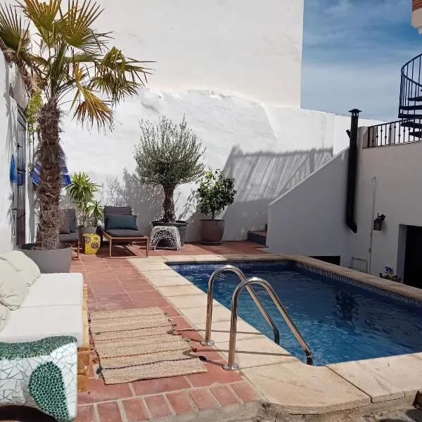Casa Rio โรงแรมในPinos del Valle