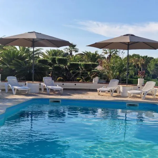 La Villa Romantica Résidence de vacances Les Tres Cales Espagne, hotel v destinácii Les tres Cales