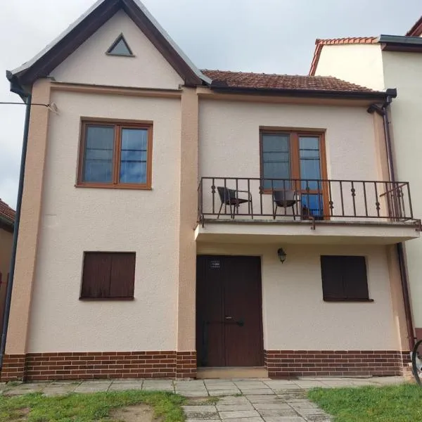 Sklep u Hrabalů, hotel ve Velkých Bílovicích
