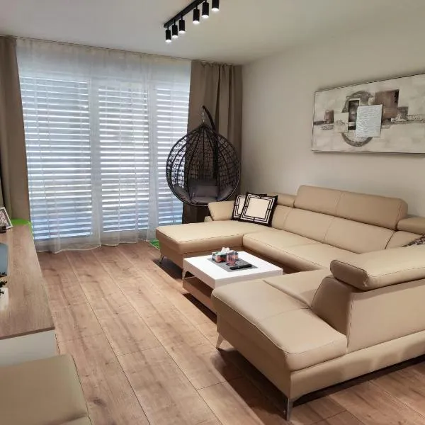 Nový Exkluzívny 2 izbový apartmán Rajpark Residence Rajecké Teplice, hotel v Rajeckých Teplicích