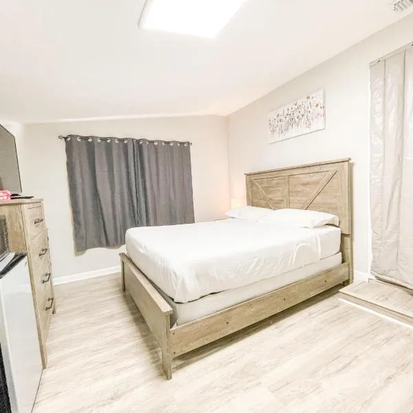 Beautiful room in prime location, viešbutis mieste Pinelas Parkas