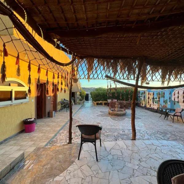 Oasis Camp, hotel Bawati városában