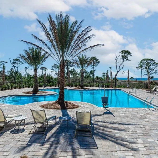 Minutes to Beach ,Golf Cart Included, Ocean View Pool ,Beach Equip, Ocean Therapy, hotell i Port Saint Joe