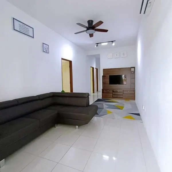 Manjung Point Homestay, hotel v destinaci Seri Manjung