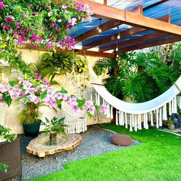 Airport Traveler's home., hotel v destinaci Alajuela