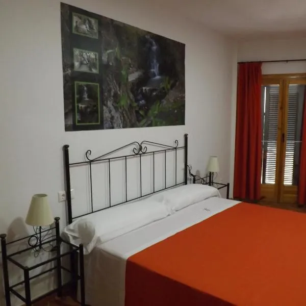 Casa Rural ENTRESIERRAS, hotel v destinaci Beires