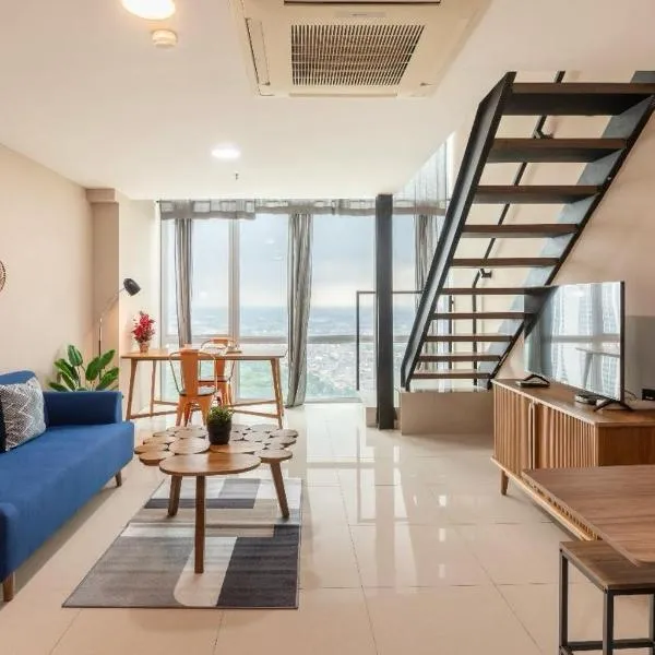 Time Suit Cozy loft with WiFi and pool, hotel in Klapadua