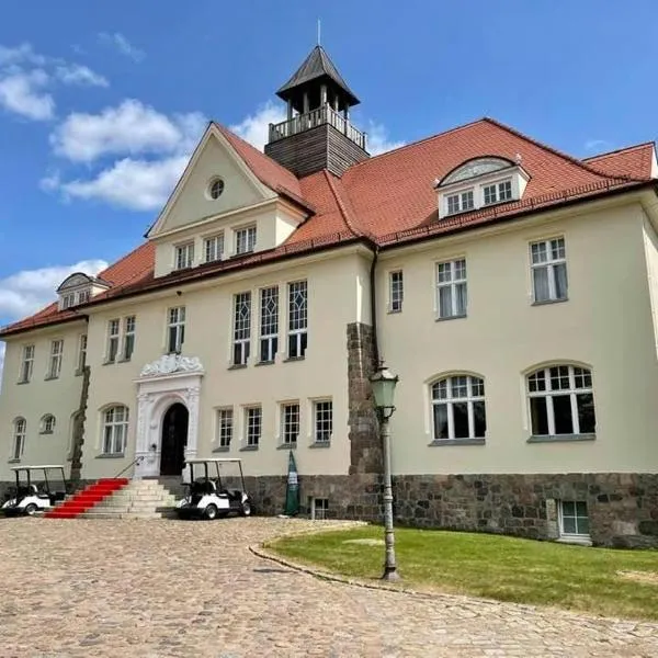 Schloss Krugsdorf Golf & Hotel, hotel v destinaci Krugsdorf