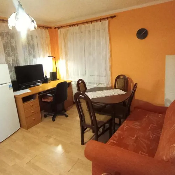 HannaH - Relax dom pod orechom Apartman2, hotel em Trávnica