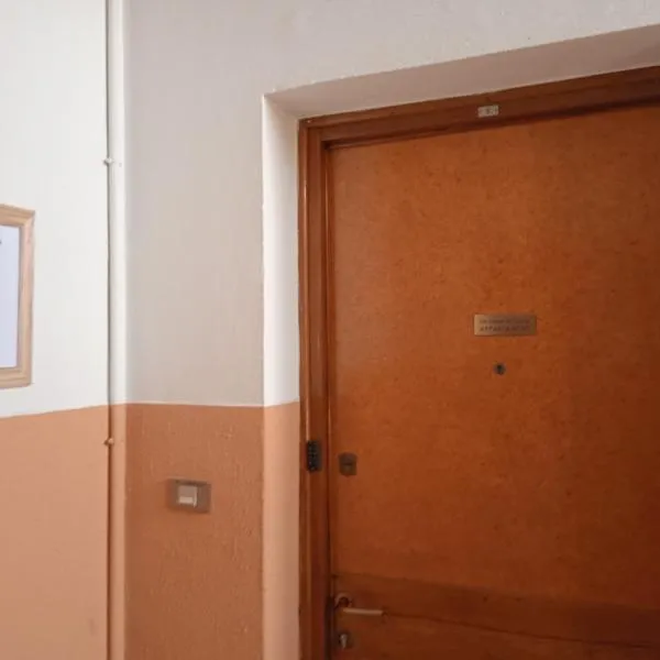La casa di Lucia Appartamento, hotel in Granozzo con Monticello