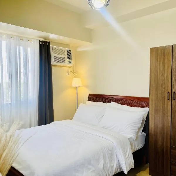 Sunset View 1-BR Unit at Centrio Tower beside Ayala Mall Downtown CDO, hotel v destinaci Cagayan de Oro