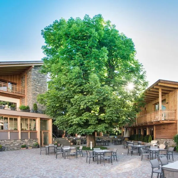 Hotel Gasthof Höllriegl, hotel di Sarntal