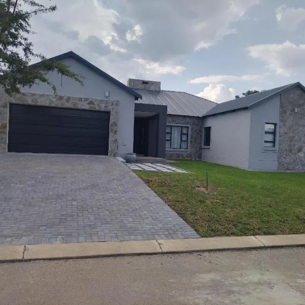 The 314 Euphoria Golf Estate, hotel i Naboomspruit