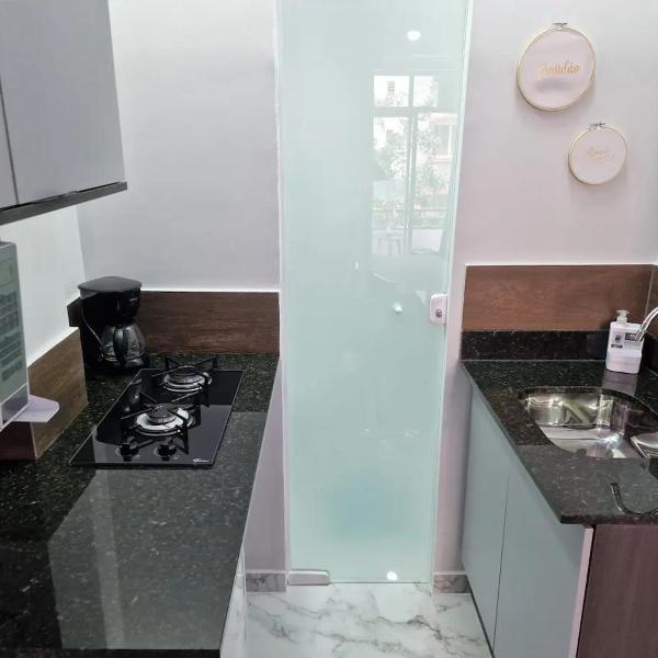 Apartamento tipo studio com uma linda sacada - Foto 3