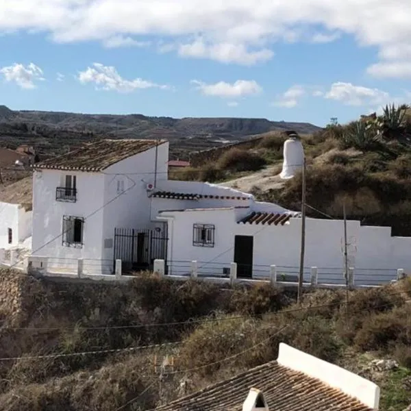 The Crystal Cave, hotel a Zújar