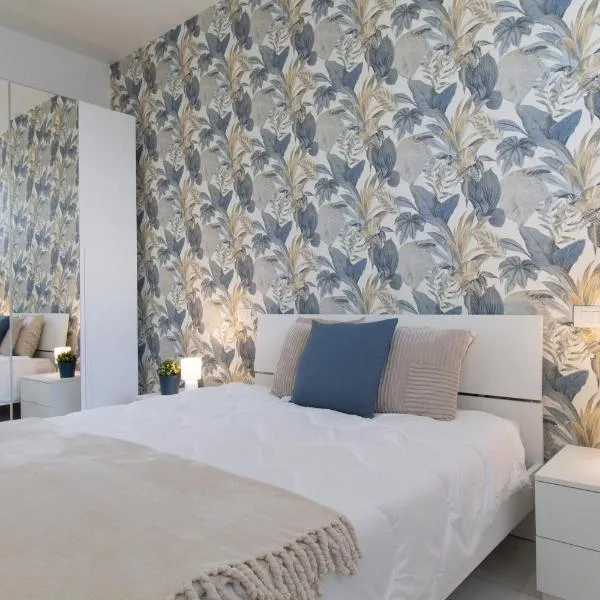 Sky Suite Blue Pomezia, hotel v destinaci Pomezia