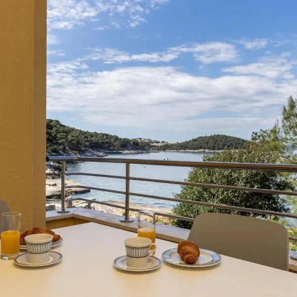 MANSUELA Apartmani PUNTA, khách sạn ở Veli Lošinj