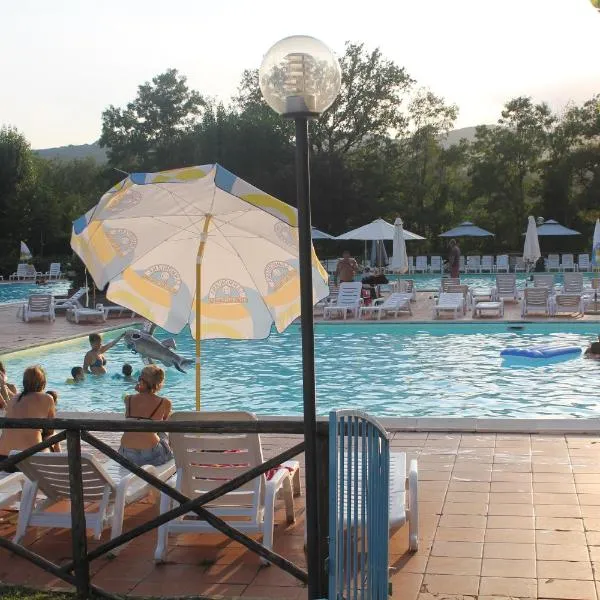 Camping Village la Chiocciola, hotel v destinácii Capannole