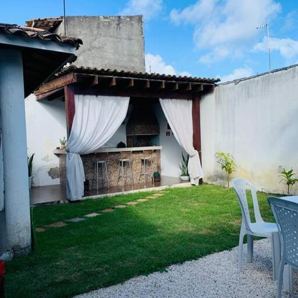 Casa confortável na Aruana, a 5 minutos da praia