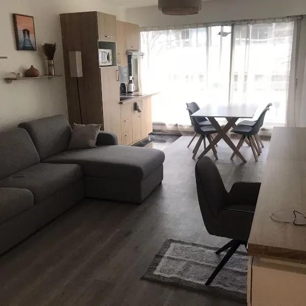 Studio 31m2 plein Est avec balcon Laumière