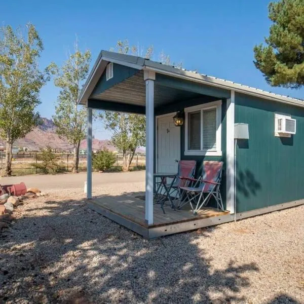 Moab RV Resort Basic Cabin #3 - OKBC-C3, hotel v destinaci Moab