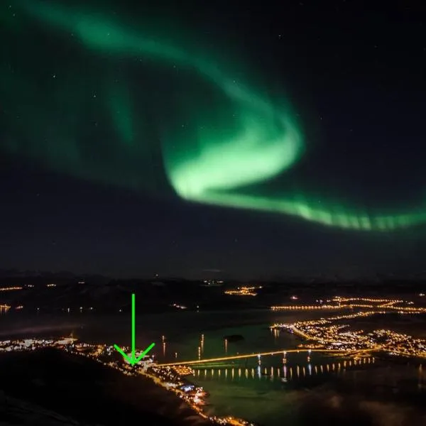 Senja, 2 BR apartment, surrounded by the northern lights and the midnight sun, hotel in Finnsnes