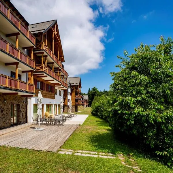 Pohorje Village Wellbeing Resort - Forest Hotel Videc, hotel en Fram