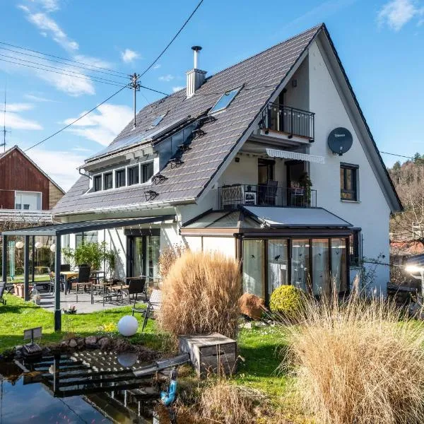 Ferienwohnung Auszeit Langmatt, hotelli kohteessa Sulzburg