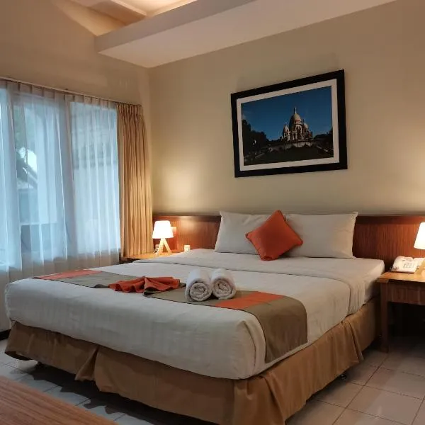 Hotel Catur Putra, hotell i Magelang