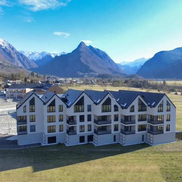 Soca Valley Suites, hotell sihtkohas Bovec