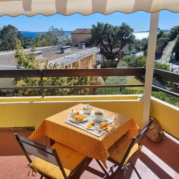 Les Marguerites - T2 avec clim et parking à la Fossette, hotel v destinaci Le Lavandou