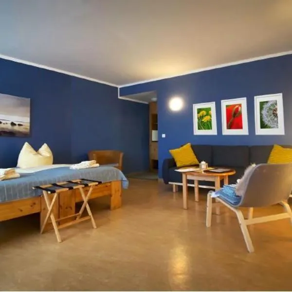 Doppelzimmer 18 Gästehaus Mühlenstein, hotel in Bad Sülze