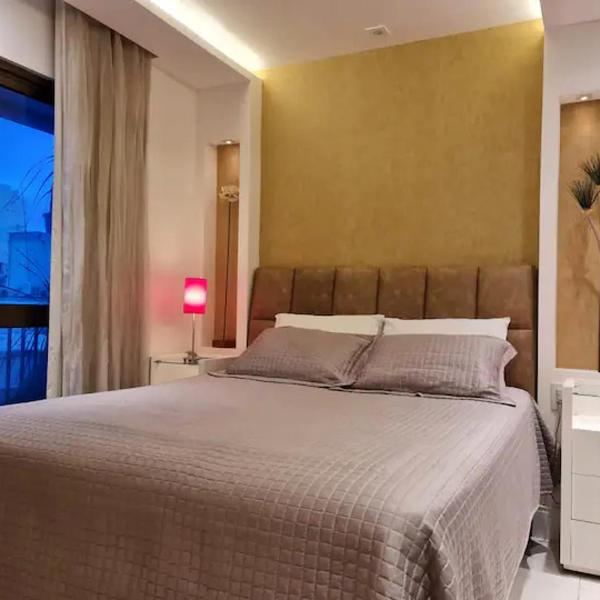 2 bedrooms 2 baths apartment. 3 blocks from Ipanema beach. Prime location.