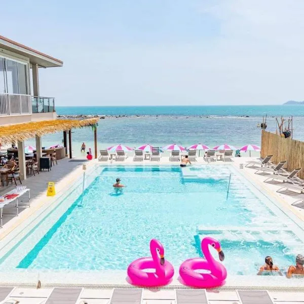 LOVE beach club Koh Samui, hotel v Chaweng Beach