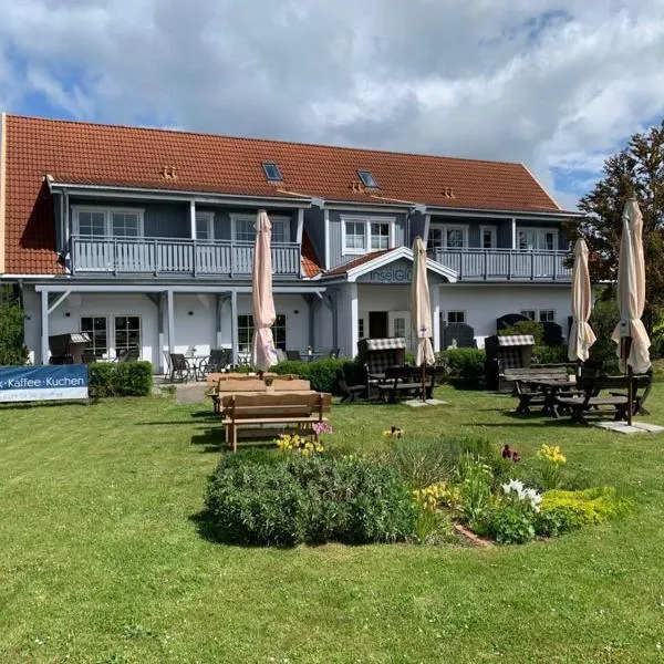 Hotel InselGlück - Restaurant & Cafè, hotel a Lohme