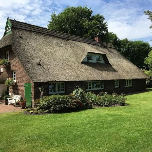 Idyllische Ferienwohnung in Wiefelstede, hotel in Wiefelstede