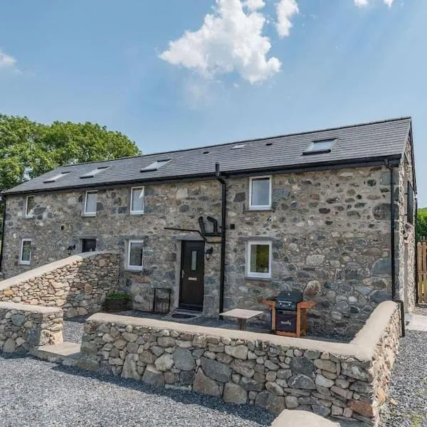 Horseshoe Cottage historic gem near Snowdonia., hotel in Caernarfon