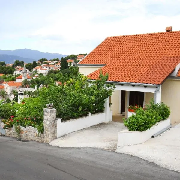 Apartments Boro, khách sạn ở Splitska