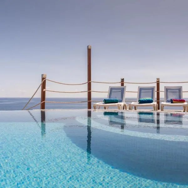 Waters-Edge Complex, hotel di Marsaskala