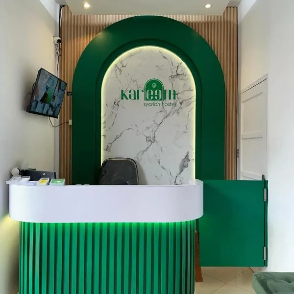 Kareem Syariah Hostel Bukittinggi, hotel v destinaci Bukittinggi