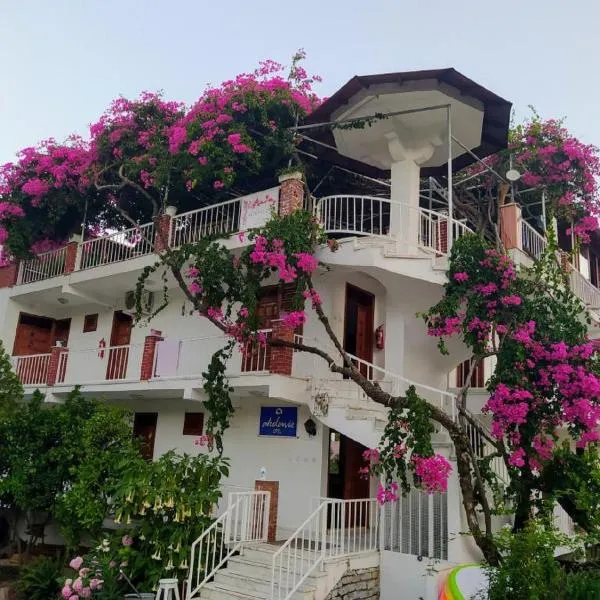 Akdeniz Pansiyon, готель у місті Ekincik