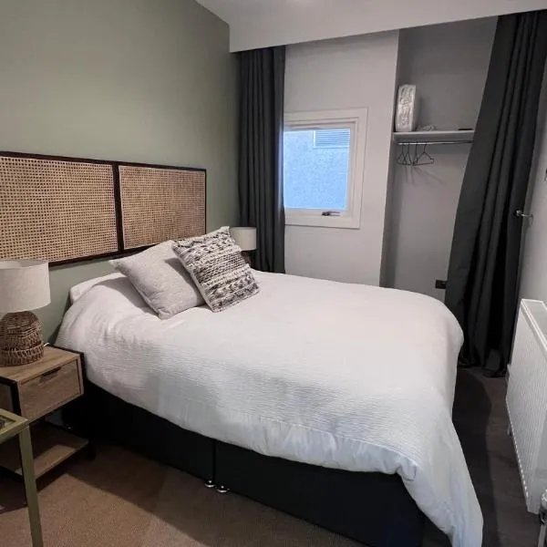 St John's Apartments, hotel in Perth