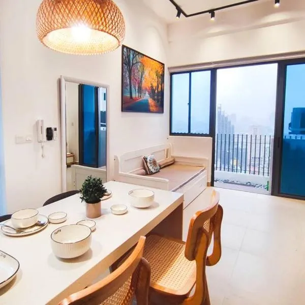 CL24A 5-6pax KLCC Sky Pool Condo, hotel v Kuala Lumpur