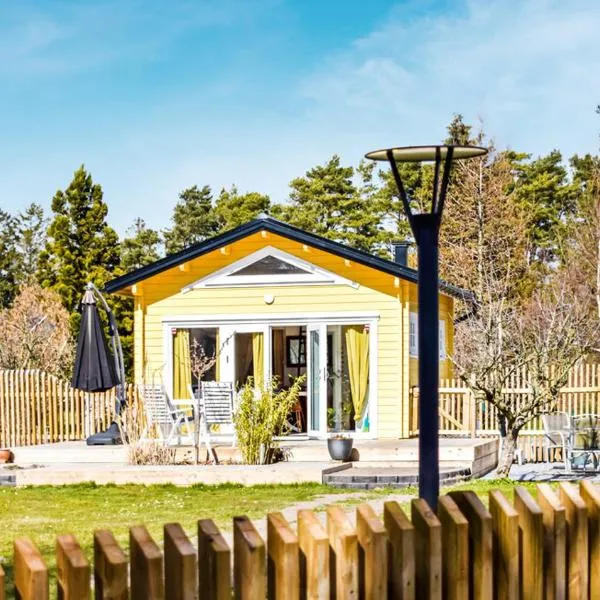 Cosy cottage by the south coast, hotel v destinaci Trelleborg